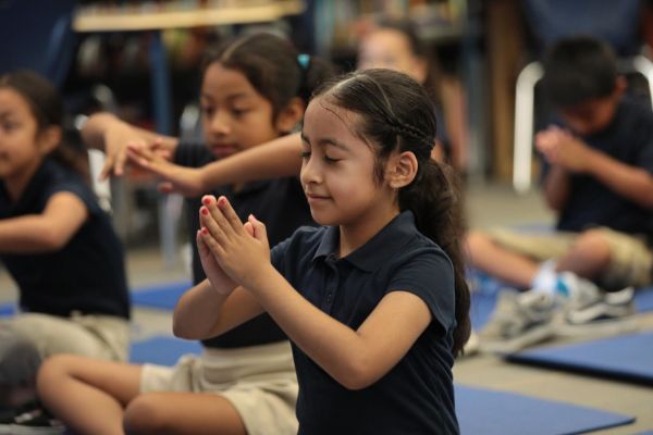 Introducing Yoga to Kids in a School Classroom 